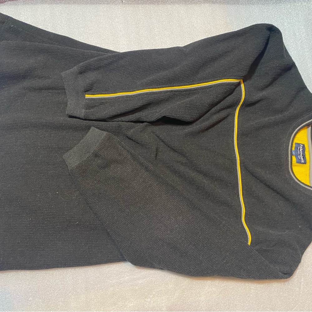 ♦️Fahrenheit Black and Yellow Sweater